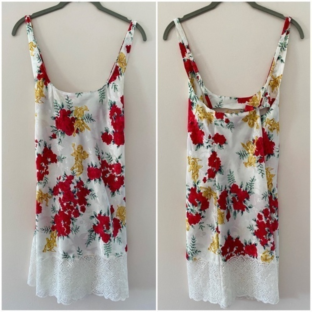Vintage 90’s Victoria’s Secret 🌹 Gold Label Rose Cherub Lace Trim Slip, Size L